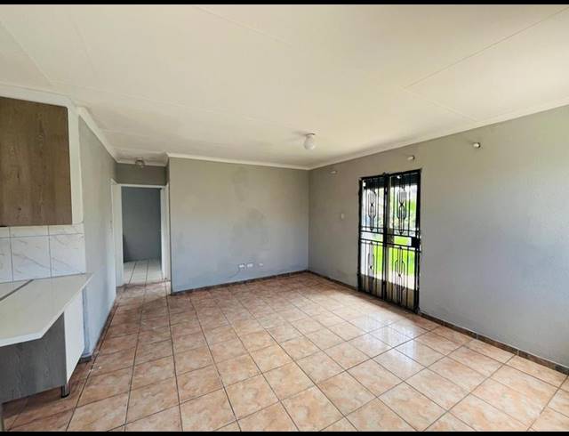2 BEDROOM PROPERTY TO RENT IN ORMONDE
